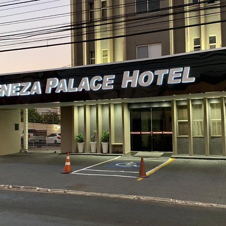Hotel Veneza Cuiabá Exteriör bild